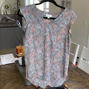 Loft grey, flows flowered blouse.